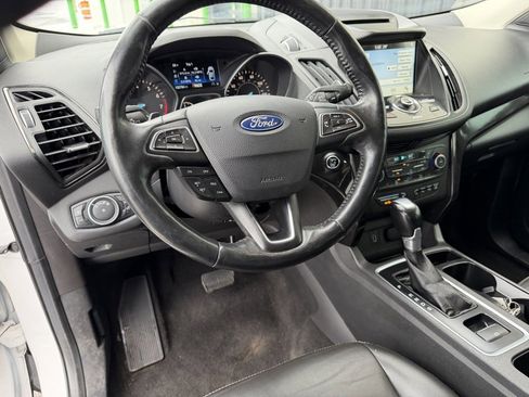 Used 2018 Ford Escape Titanium image 8