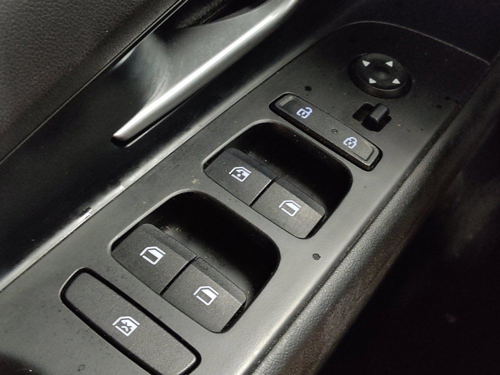 Used 2021 Hyundai Elantra SEL w/ Convenience Package FWD image 27