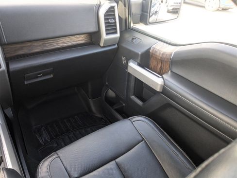 Used 2018 Ford F150 Lariat w/ Equipment Group 501A Mid image 18