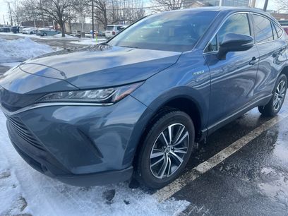 Used 2021 Toyota Venza LE w/ Carpet Mat Package (TMS)