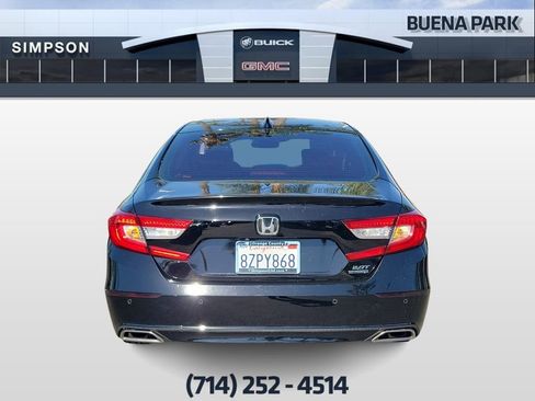 Used 2021 Honda Accord Touring image 7