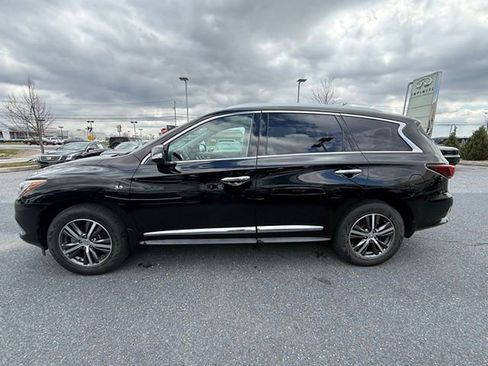 Used 2019 INFINITI QX60 Luxe w/ Essential Package image 7