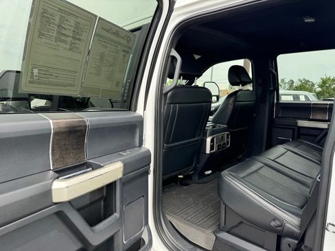Used 2022 Ford F250 Lariat w/ Lariat Value Package AWD/4WD image 25