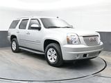 Used 2011 GMC Yukon Denali image 2