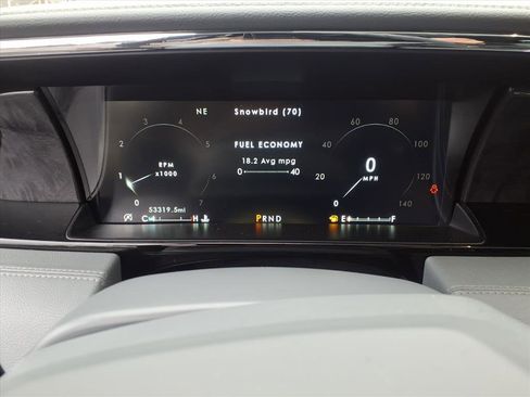 Used 2019 Lincoln Navigator Reserve image 16