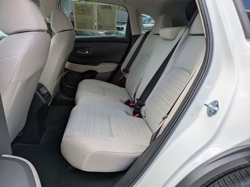 Used 2025 Honda HR-V LX image 14