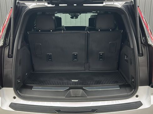 Used 2025 Cadillac Escalade Sport Platinum image 14