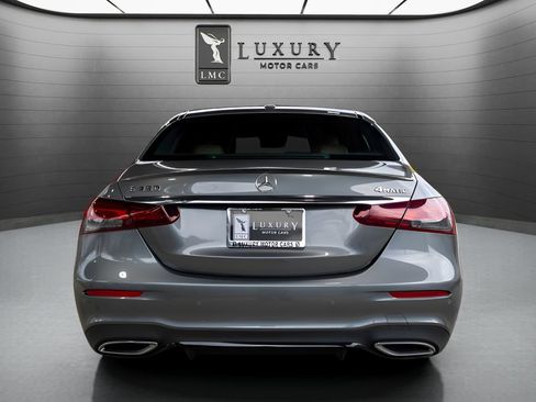 Used 2022 Mercedes-Benz E 450 4MATIC Sedan w/ Driver Assistance Package image 7