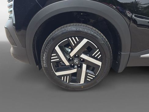 New 2026 Nissan Kicks SV image 10