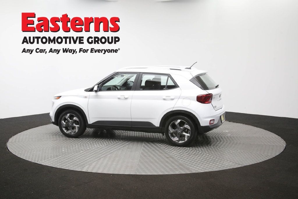 Used 2025 Hyundai Venue SEL FWD image 66