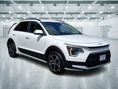 Certified 2023 Kia Niro EX FWD image 1