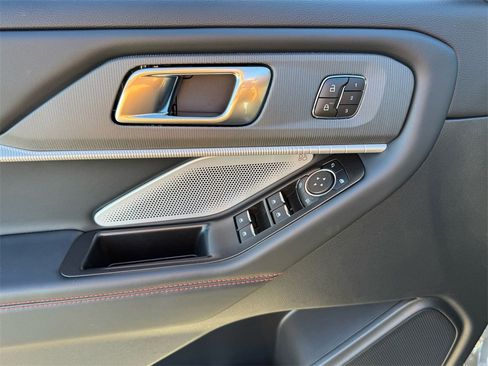 New 2026 Ford Explorer ST w/ Sun And Sound Package image 9