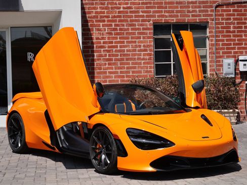 Used 2023 McLaren 720S Performance RWD image 18