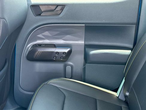 Certified 2025 Ford Maverick Lobo AWD/4WD image 10