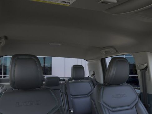 New 2026 Ford Maverick Lobo AWD/4WD image 13