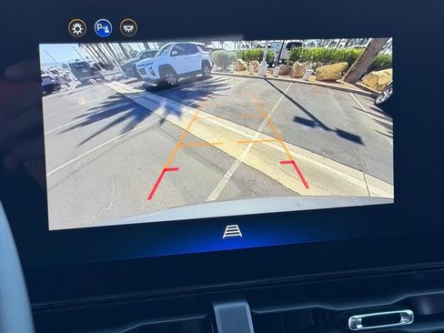 New 2026 Chevrolet Equinox LT image 12