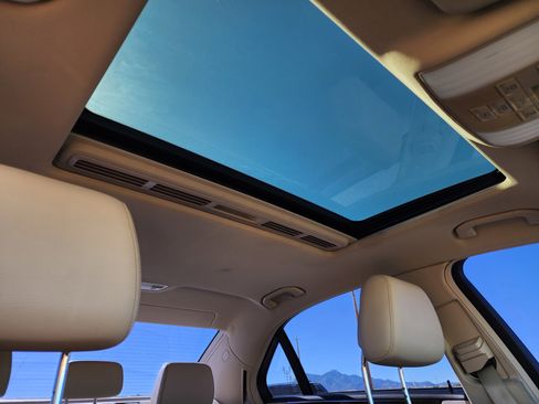Used 2014 Mercedes-Benz E 350 Sedan image 12