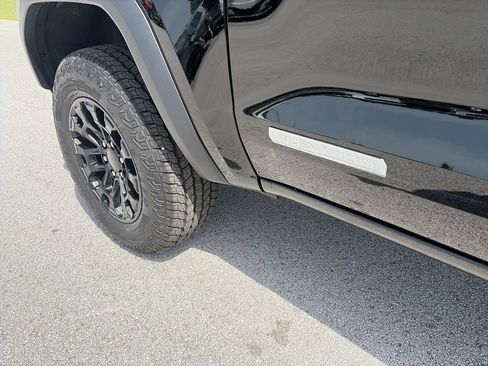 New 2026 GMC Canyon Elevation w/ Convenience Package RWD image 38