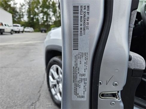 Used 2025 Jeep Compass Sport image 15