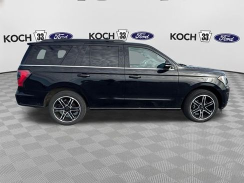Used 2019 Ford Expedition Limited w/ Equipment Group 303A AWD/4WD image 9