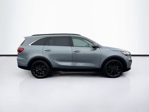 Used 2020 Kia Sorento S image 8
