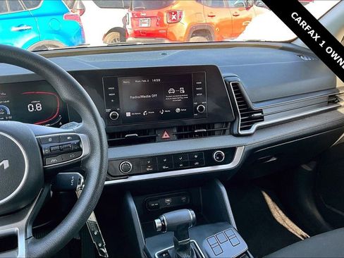 Used 2024 Kia Sportage LX image 9