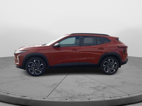 New 2026 Chevrolet Trax RS w/ Sunroof Package image 4