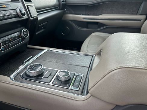 Used 2019 Ford Expedition Limited w/ Texas Edition Package image 26