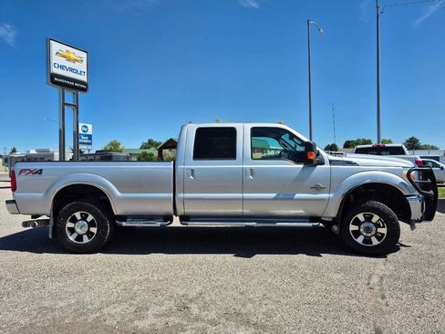 Used 2015 Ford F350 Lariat w/ Lariat Interior Package AWD/4WD image 2