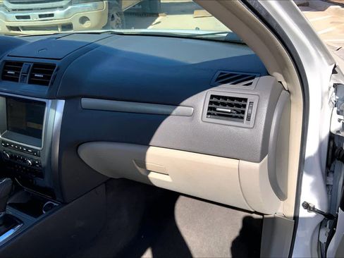 Used 2010 Ford Fusion Hybrid image 19