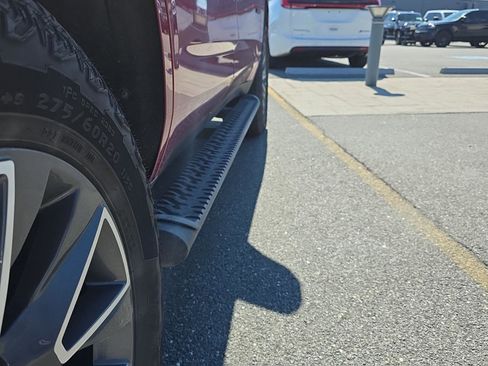 Used 2024 Chevrolet Tahoe Z71 w/ Luxury Package image 7