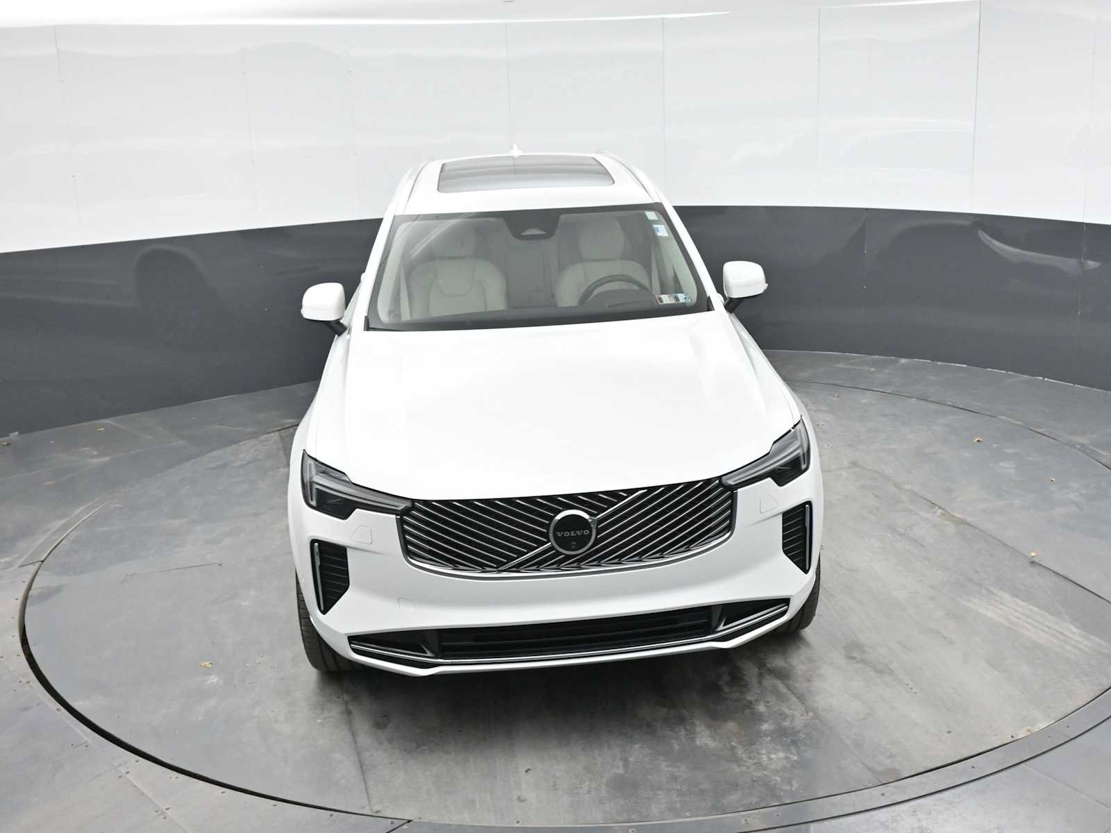 Used 2026 Volvo XC90 B6 Ultra w/ Protection Package AWD/4WD image 17