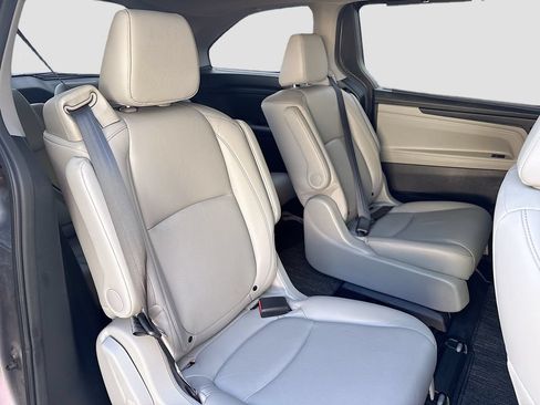 Used 2023 Honda Odyssey EX-L image 28