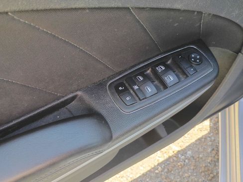Used 2023 Dodge Charger SXT RWD image 12