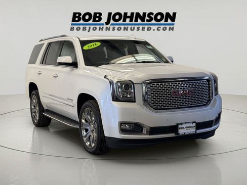 Used 2016 GMC Yukon Denali w/ Open Road Package AWD/4WD image 3
