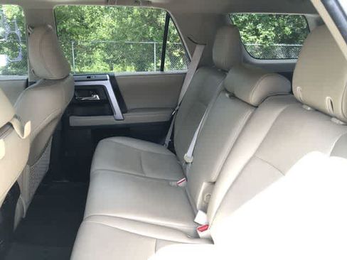 Used 2016 Toyota 4Runner Limited AWD/4WD image 39