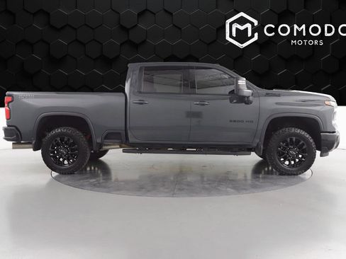 Used 2025 Chevrolet Silverado 3500 LTZ w/ LTZ Plus Package AWD/4WD image 2