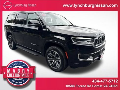 Used 2025 Jeep Wagoneer 4WD w/ Premium Group I image 1