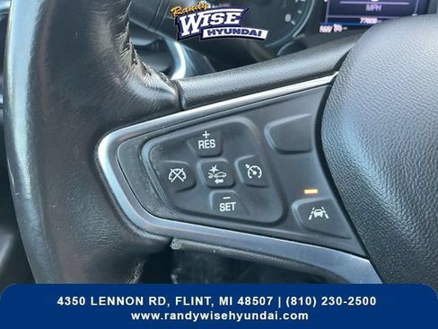Used 2020 Chevrolet Equinox LT FWD image 17