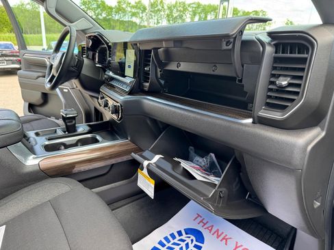 Certified 2024 Chevrolet Silverado 1500 LT Trail Boss w/ Convenience Package II image 27