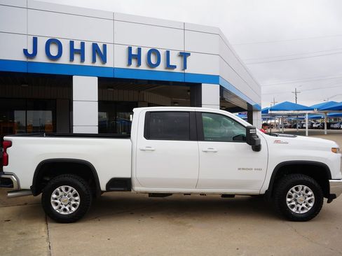 Used 2024 Chevrolet Silverado 2500 LT AWD/4WD image 10