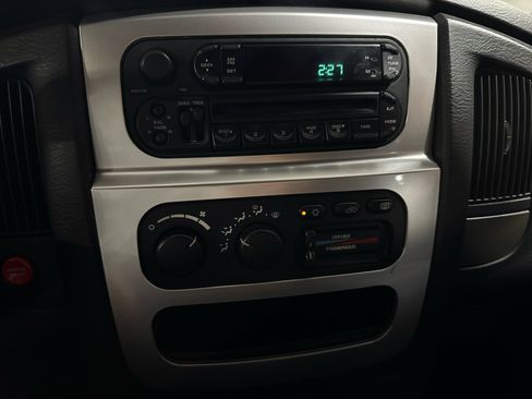 Used 2005 Dodge Ram 1500 Truck 2WD Quad Cab image 85