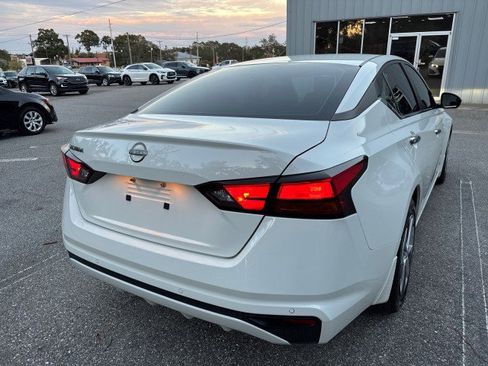 Used 2023 Nissan Altima 2.5 S image 9