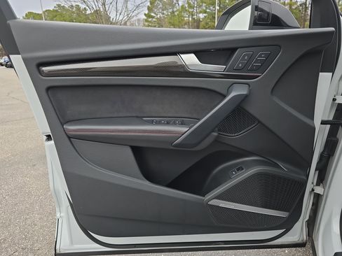 Used 2023 Audi SQ5 Premium Plus w/ Premium Plus Package image 27