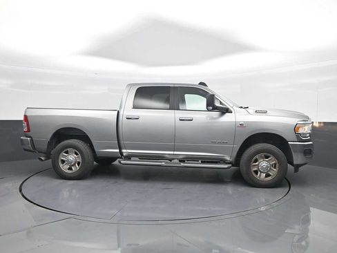 Used 2022 RAM 3500 Big Horn AWD/4WD image 9