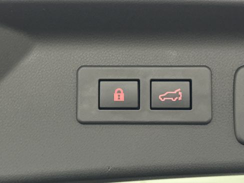 Used 2025 Subaru Forester Limited w/ Popular Package #2 image 14