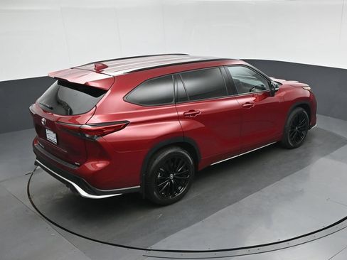 Used 2023 Toyota Highlander XSE FWD image 76