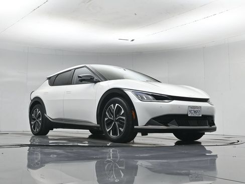 Used 2023 Kia EV6 Wind w/ Wind Technology Package AWD/4WD image 49
