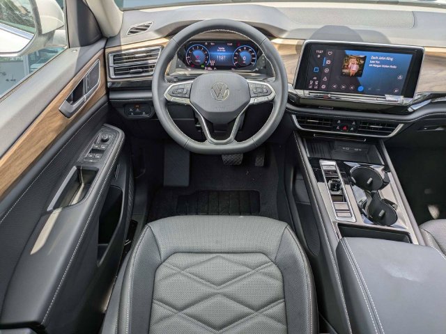 New 2026 Volkswagen Atlas SE FWD image 17