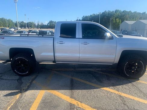 Used 2018 Chevrolet Silverado 1500 LT w/ All Star Edition AWD/4WD image 8